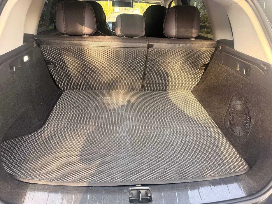 продается свой авто Leapmotor C10 EV