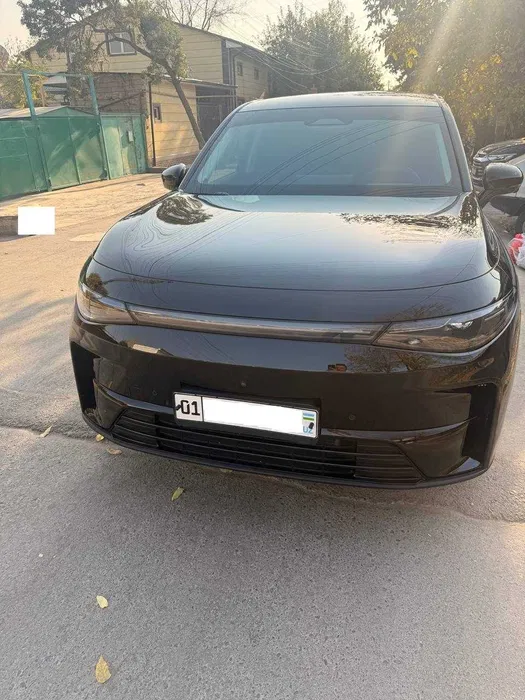 продается свой авто Leapmotor C10 EV