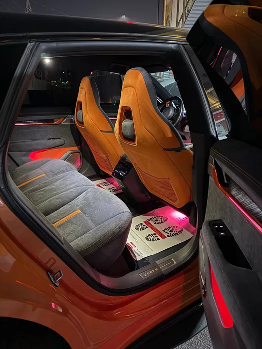 Продаю Zeekr 001 Z 