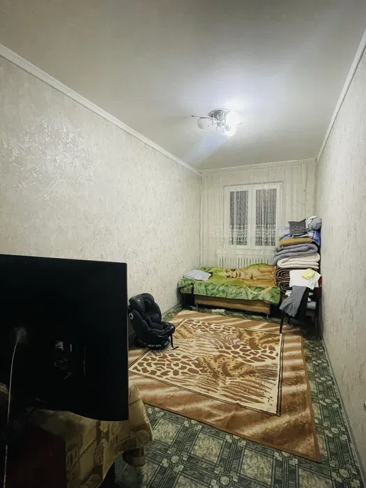 Кадышева 1 этаж 2 комнатная