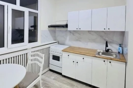 Sotaman, Продаю 2 комнатную Панельный Оханграбо