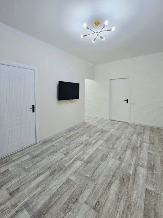 Продаю 2 комнатную Панельный Оханграбо