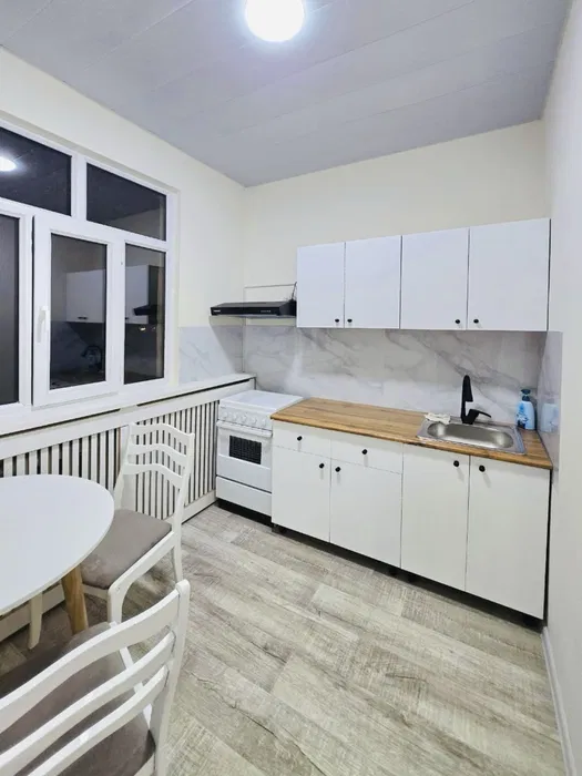 Продаю 2 комнатную Панельный Оханграбо