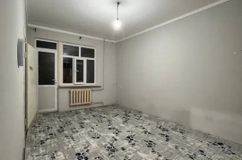 Sotaman, Продаётся 2 комнатная квартира Мирзо Улугбекски Налог!