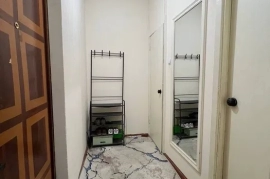 Sotaman, Продаётся 2 комнатная квартира Мирзо Улугбекски Налог!