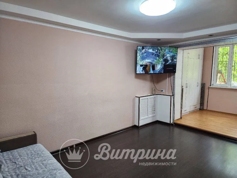СРОЧНО! Мирзо Улуғбек туманида кирпичли уй — 2/4/5, 55 м² сотилади!