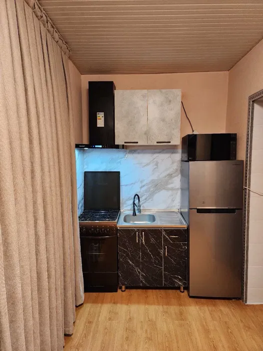 СРОЧНО! Мирзо Улуғбек туманида кирпичли уй — 2/4/5, 55 м² сотилади!