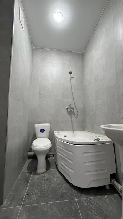 Яшнабадский район. Assalom Sohil. 2х ком. Новостройка