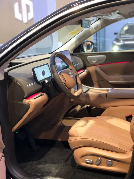 LEAPMOTOR C11 Luxury lidar Gibrid Reystayling 2026l NALICHI BOR 3yil g