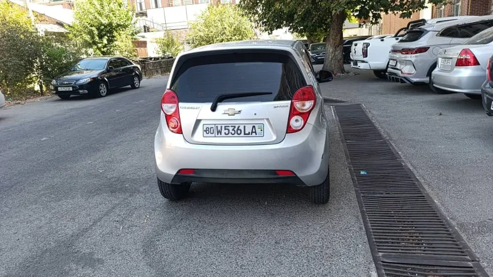 Яхши ҳолатда Spark сотилади.