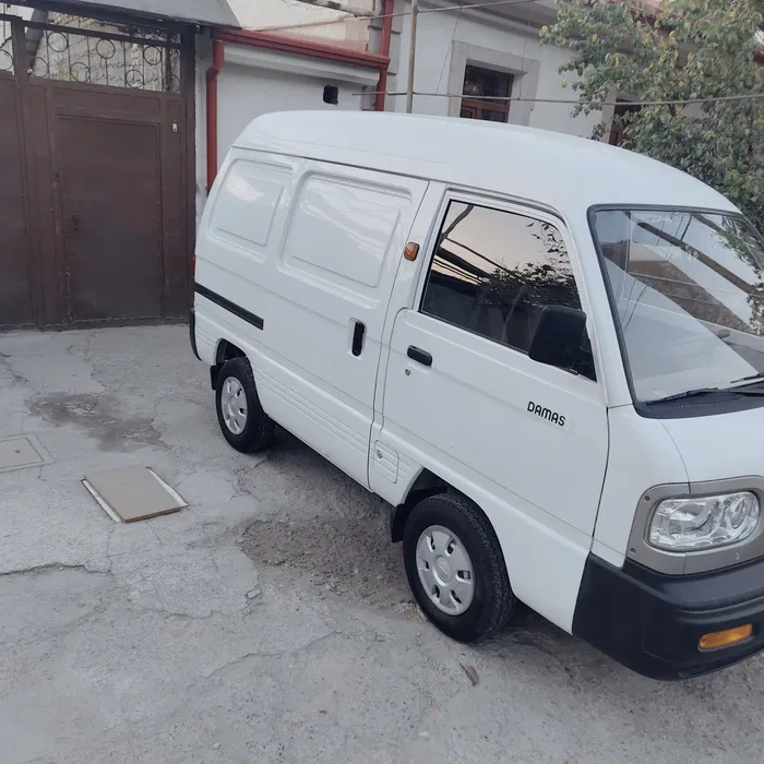 Damas Van Мошина йахши холада 2 та ешигда Петно бор