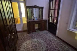 Sotaman, Урикзор 6 сот 10 хона тоза ремонт 3 сан-узел ор: Орикзор Масжид 297-ма