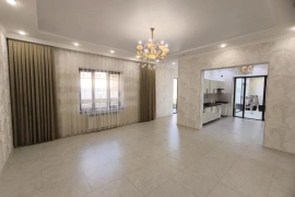 Продам, Лимонад. 2,5 сотих эр участкаси бўлган уй сотилади. 2 қаватли уй.