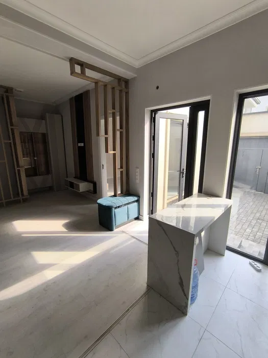 Новый евро коттедж.Сергели. 1,2 сотки. ДВА санузла въезд для авто