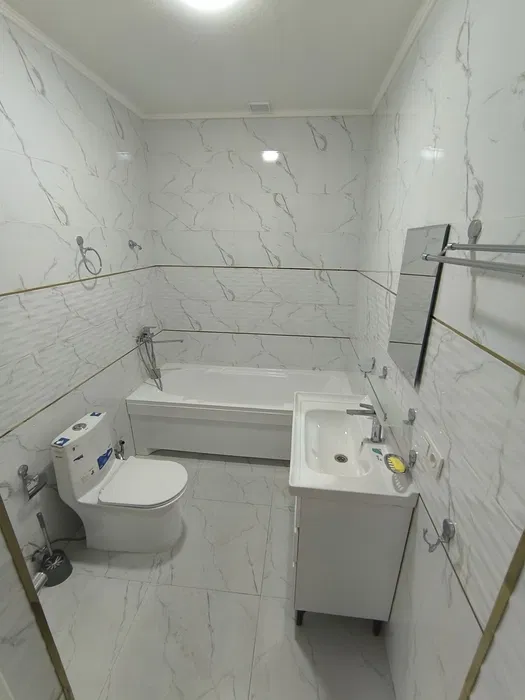 Новый евро коттедж.Сергели. 1,2 сотки. ДВА санузла въезд для авто