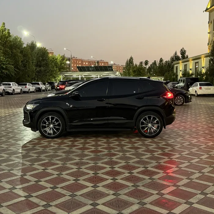 Tracker 2 premier Fulll navarot toshkenda bitta