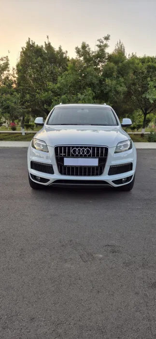 Продаётся Audi Q7 в идеальном состоянии