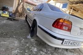 Sotaman, Продается BMW 523 i