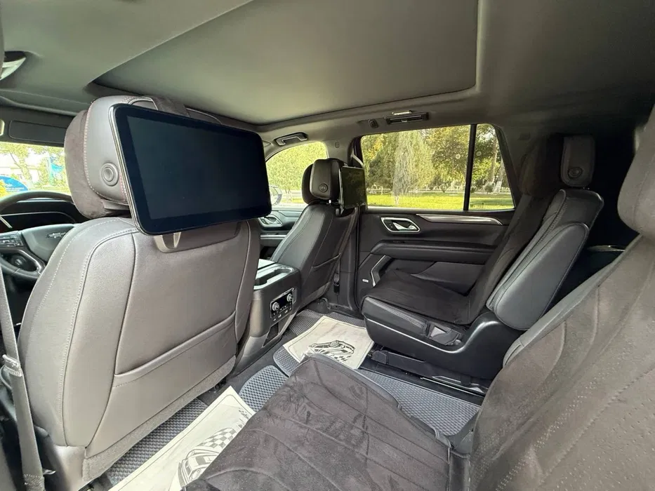 Chevrolet Tahoe RST 2023 год