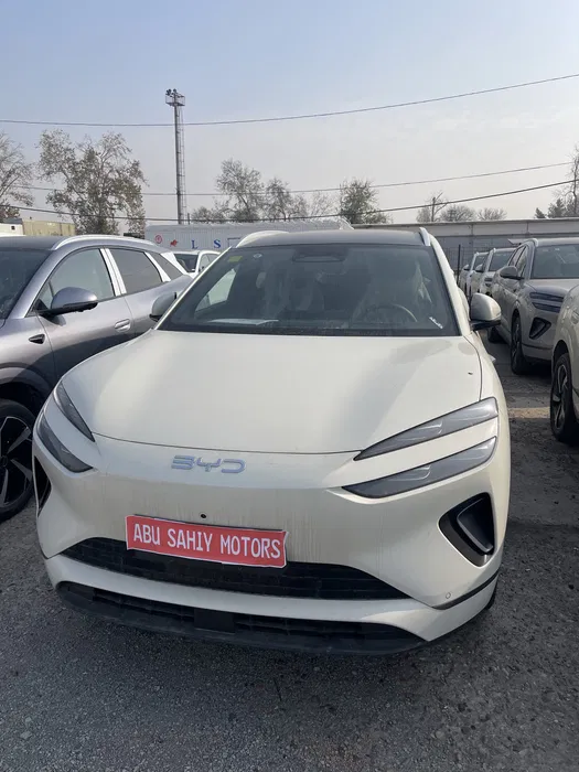 BYD Sealion 06 toshkent avtosalonda