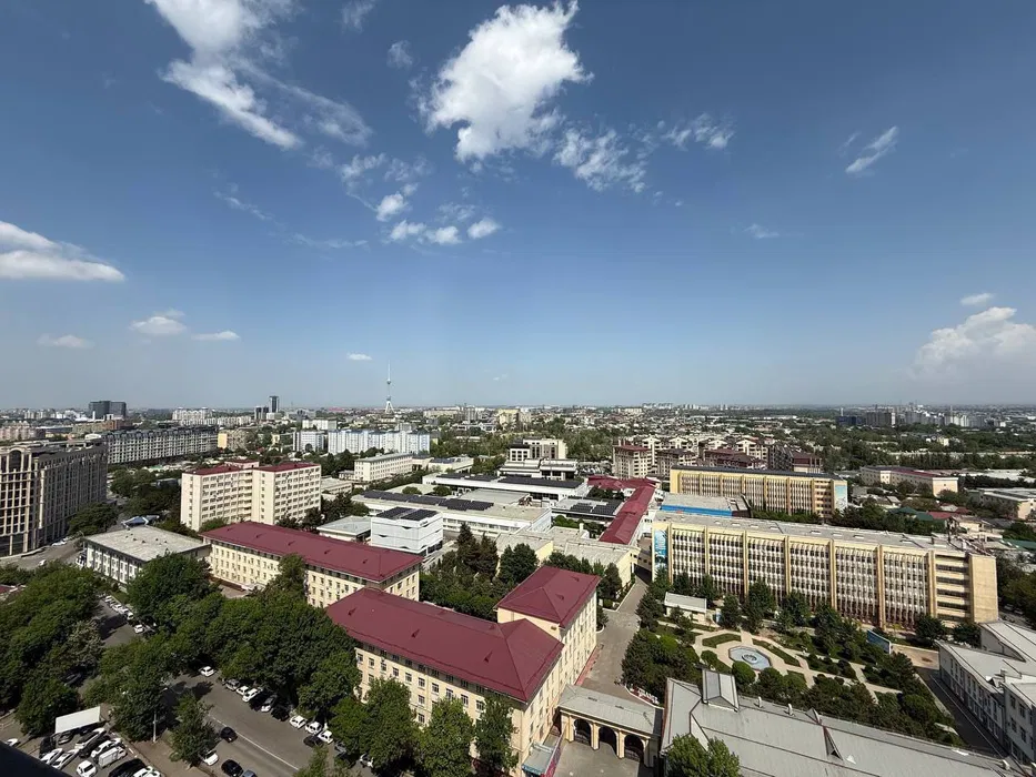 Продается 3в4х комнатная квартира , Дархан, Акай Сити