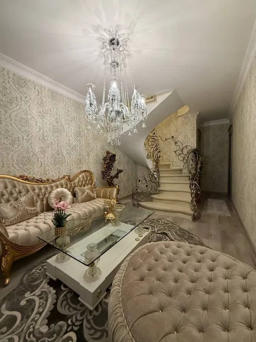 Продажа ЖК Новомосковская Мирзо улугбек р-н 4/1-0/8 115м2