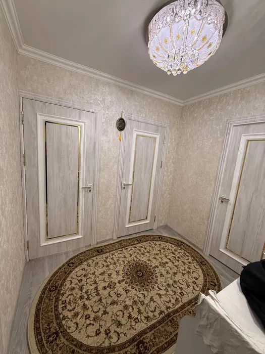 Сдаю квартиру 3*4/4/4 на Кадышева с авторским ремонтом на долгий срок