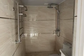 Продам, Назарбек катта иттифокда ховли