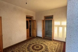 Продам, 5 хона 8 сотокдан иборат булган ховли сотилмокда + 6подвал