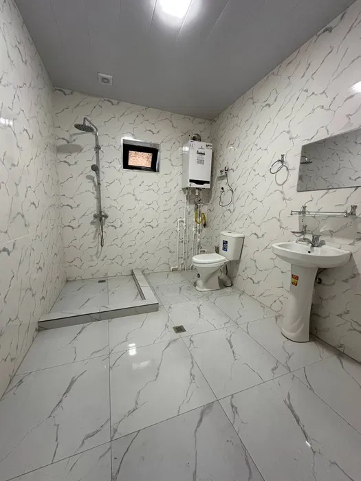 Нурафшонда Уй сотилади Янги курилган, тайёр