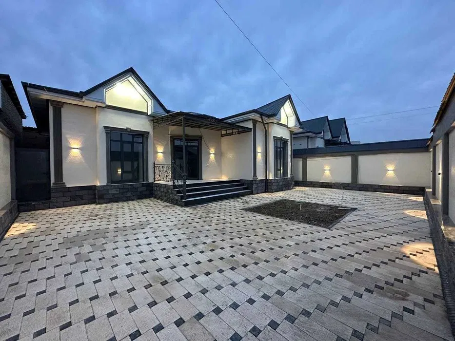 Нурафшонда Уй сотилади Янги курилган, тайёр