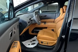 Sotaman, Li avto rasmiy dilerlik markazi