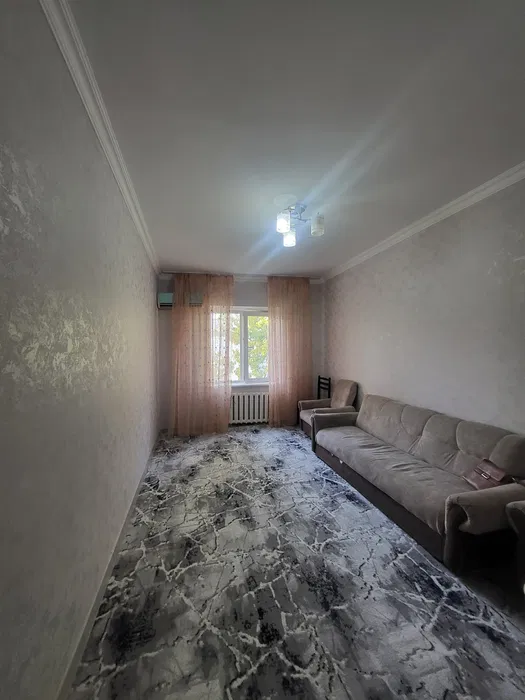 Продаётся Чиланзар 13 квартал 2*3/4/4