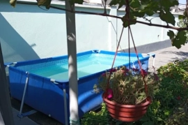 Sotaman, Ховли Уй сотилади