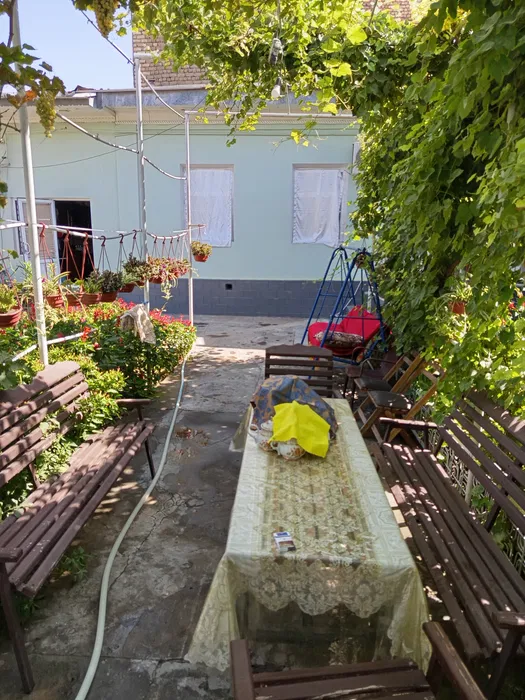 Ховли Уй сотилади