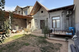 Продам, Юнусабад Гулистон. 4-сотик Шинам ховли сотилади.