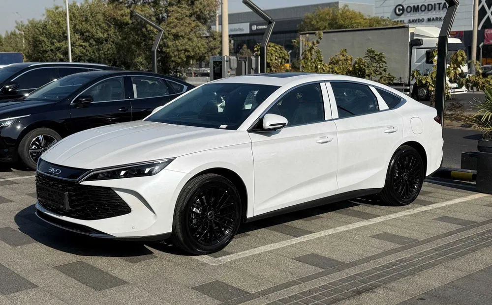 BYD SEAL 6 DM-i 120 km Flagship 2000+km sotuvda