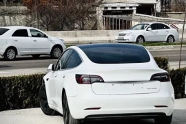 Продам, Tesla Model 3 long range