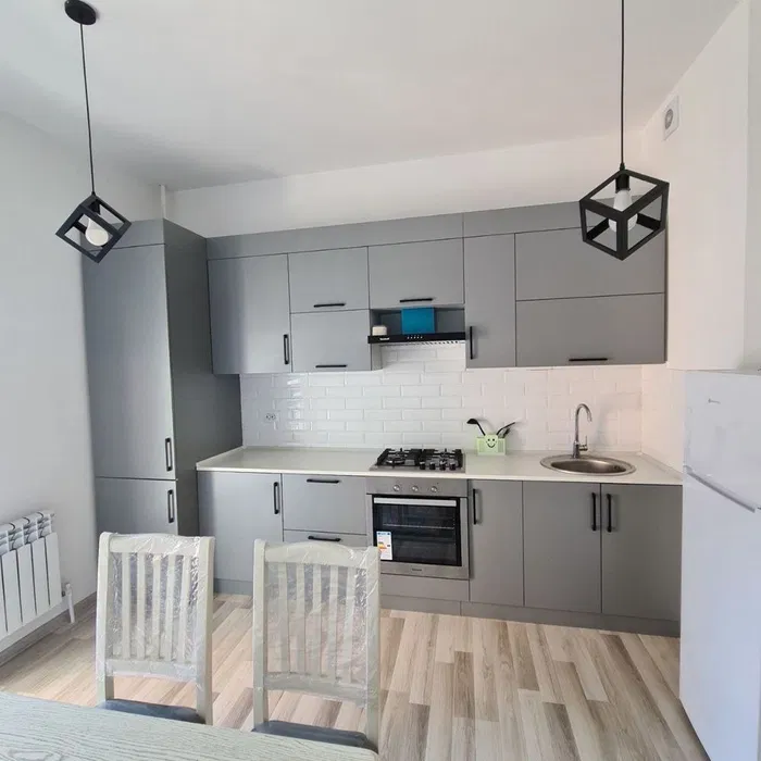 Ассалом Соҳил ор-р Фарғона йўли турар-жой мажмуасида 1 хонали квартира! Ижарачи билан