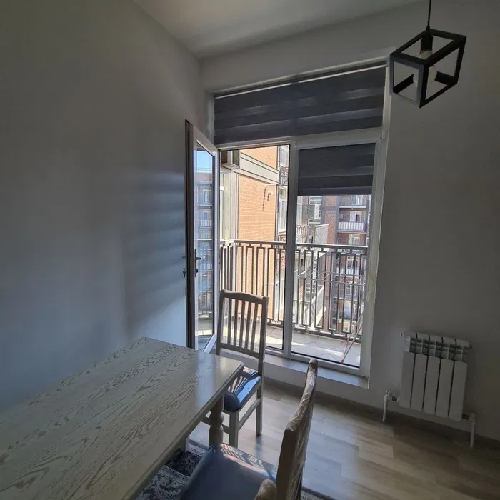 Ассалом Соҳил ор-р Фарғона йўли турар-жой мажмуасида 1 хонали квартира! Ижарачи билан