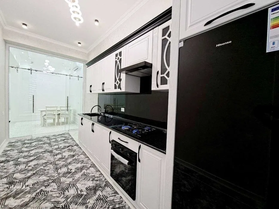 3 xonali kvartira sotuvda