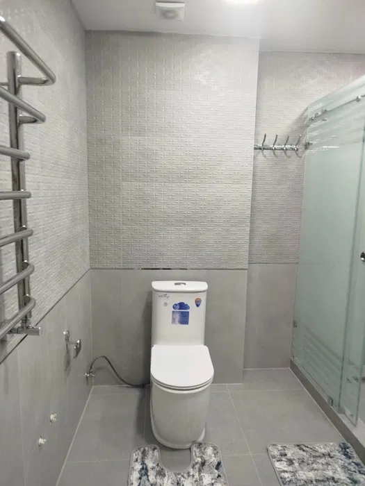 3 xonali kvartira sotiladi