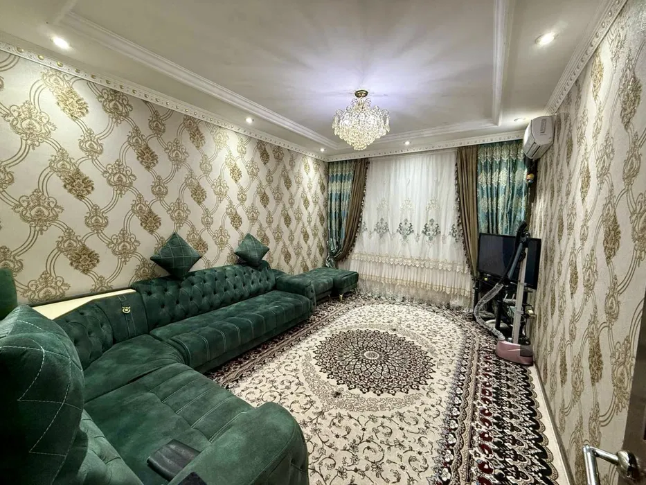 10 худуд 3 хонали уйи сотилади, мебель билан