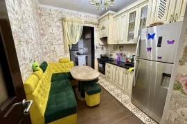 Sotaman, 10 худуд 3 хонали уйи сотилади, мебель билан