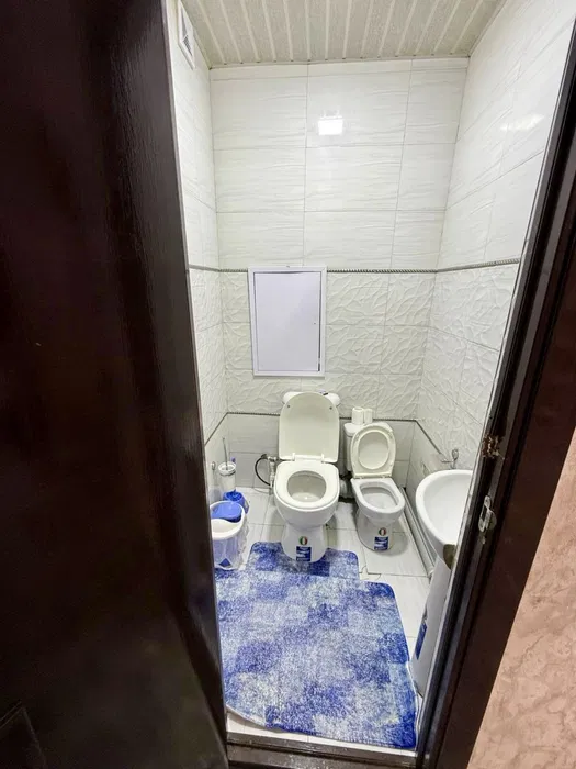 10 худуд 3 хонали уйи сотилади, мебель билан