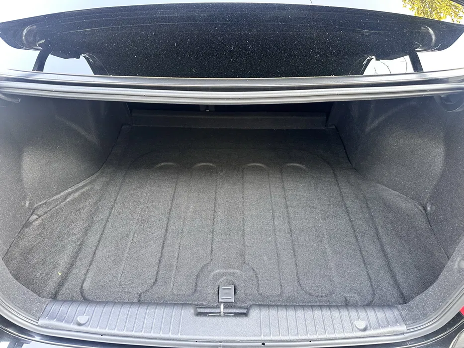 Jentra 2024 / 2023. Qora pachka