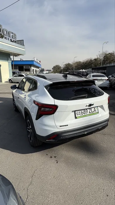 Chevrolet Seekr 2023 RS