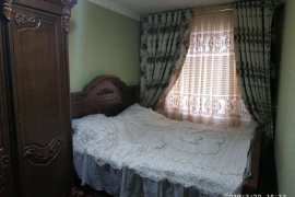 Sotaman, Продаётся Квартира 3/5/5 Шота Руставели Ор-р гостиница Хосилот