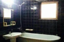 Sotaman, Продается на ул.С.Азимова(кафе Студио) 4/4/5 спецплан