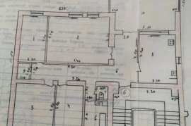 Sotaman, Продается на ул.С.Азимова(кафе Студио) 4/4/5 спецплан